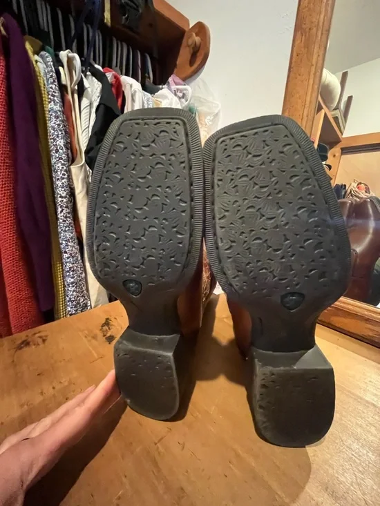 Women’s Brown Western Leather Cowboy Boots - Picture 8 of 8